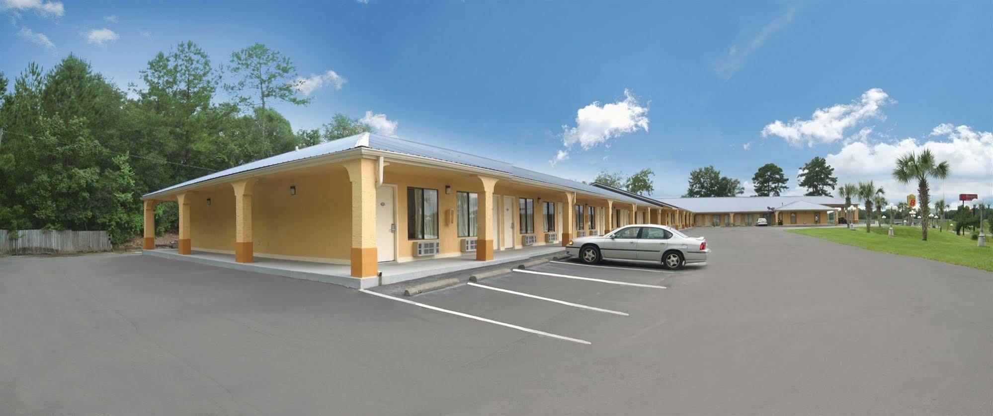 Days Inn By Wyndham Defuniak Springs Εξωτερικό φωτογραφία